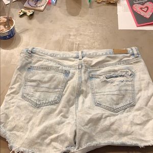 American eagle mom shorts
